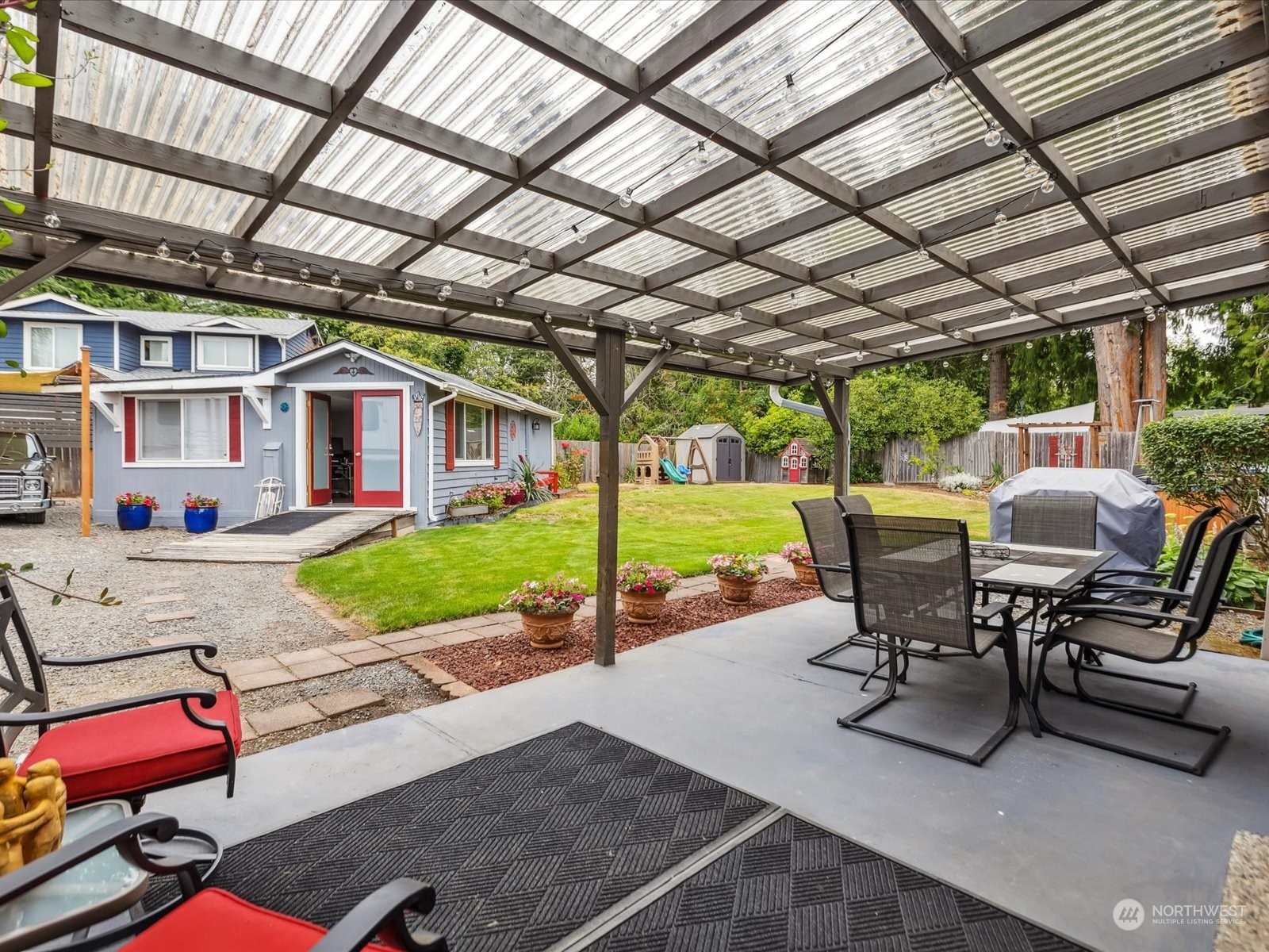 4715 156th Street Southwest Edmonds, WA 98026 - Photo 26 of 31 Gallery Image 26