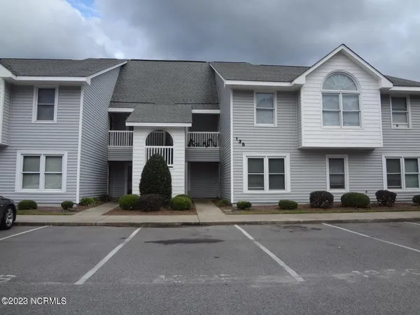 $1,200 | 135 West Victoria Court, Unit B, Greenville, NC 27834