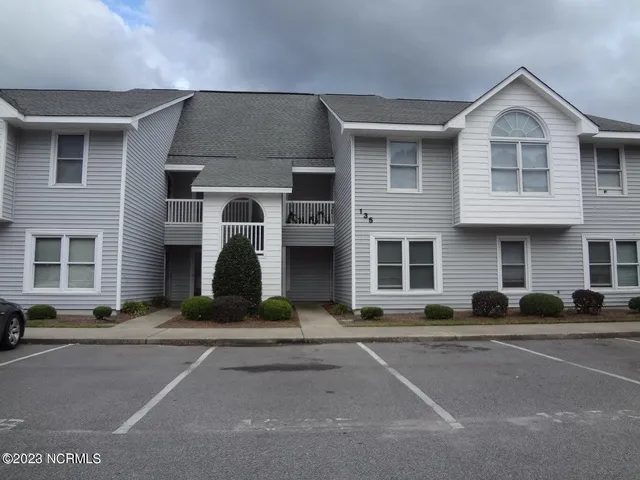 $1,200 | 135 West Victoria Court, Unit B, Greenville, NC 27834