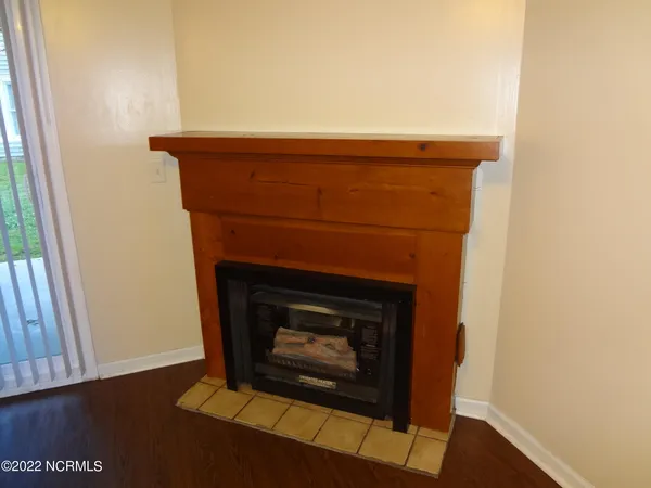 $1,200 | 135 West Victoria Court, Unit B, Greenville, NC 27834