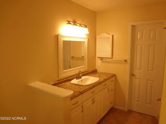 $1,200 | 135 West Victoria Court, Unit B, Greenville, NC 27834