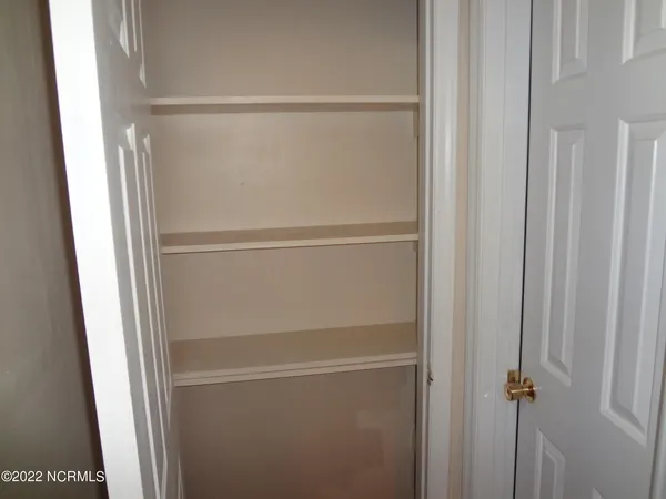 $1,200 | 135 West Victoria Court, Unit B, Greenville, NC 27834