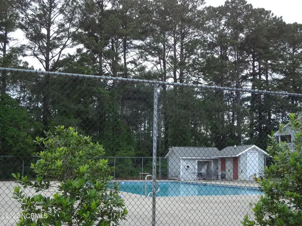 $1,200 | 135 West Victoria Court, Unit B, Greenville, NC 27834