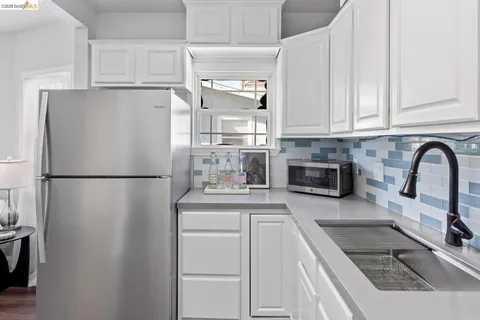 $519,000 | 1082 16th Street, Oakland, CA 94607