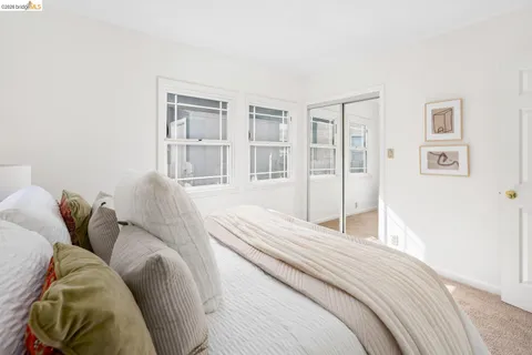 $519,000 | 1082 16th Street, Oakland, CA 94607