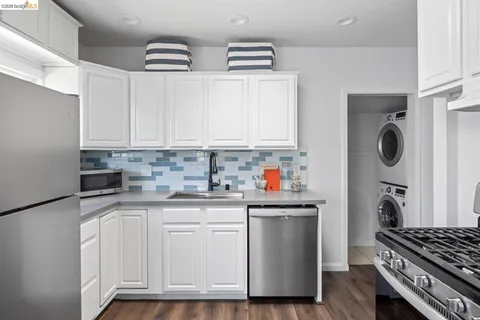 $449,000 | 1082 16th Street, Oakland, CA 94607