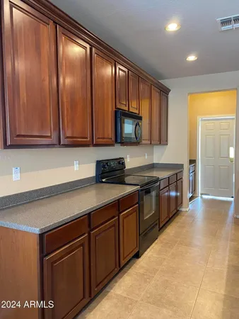 $2,595 | 3402 West Galvin Street, Phoenix, AZ 85086