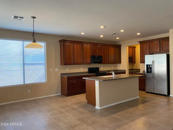 $2,595 | 3402 West Galvin Street, Phoenix, AZ 85086