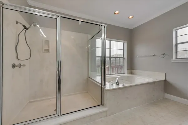 $2,825 | 926 Hampshire Drive, Grand Prairie, TX 75050