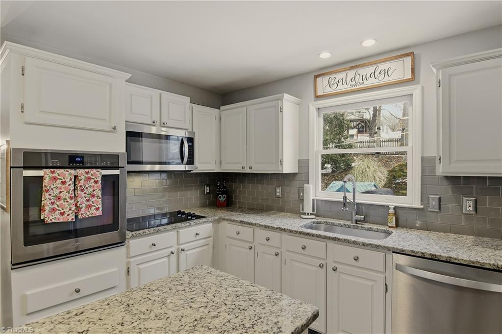 317 Canterbury Road High Point, NC 27262 - Photo 14 of 32