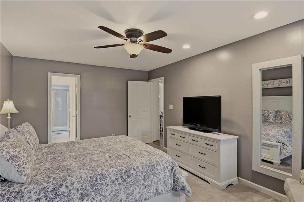 317 Canterbury Road High Point, NC 27262 - Photo 18 of 32