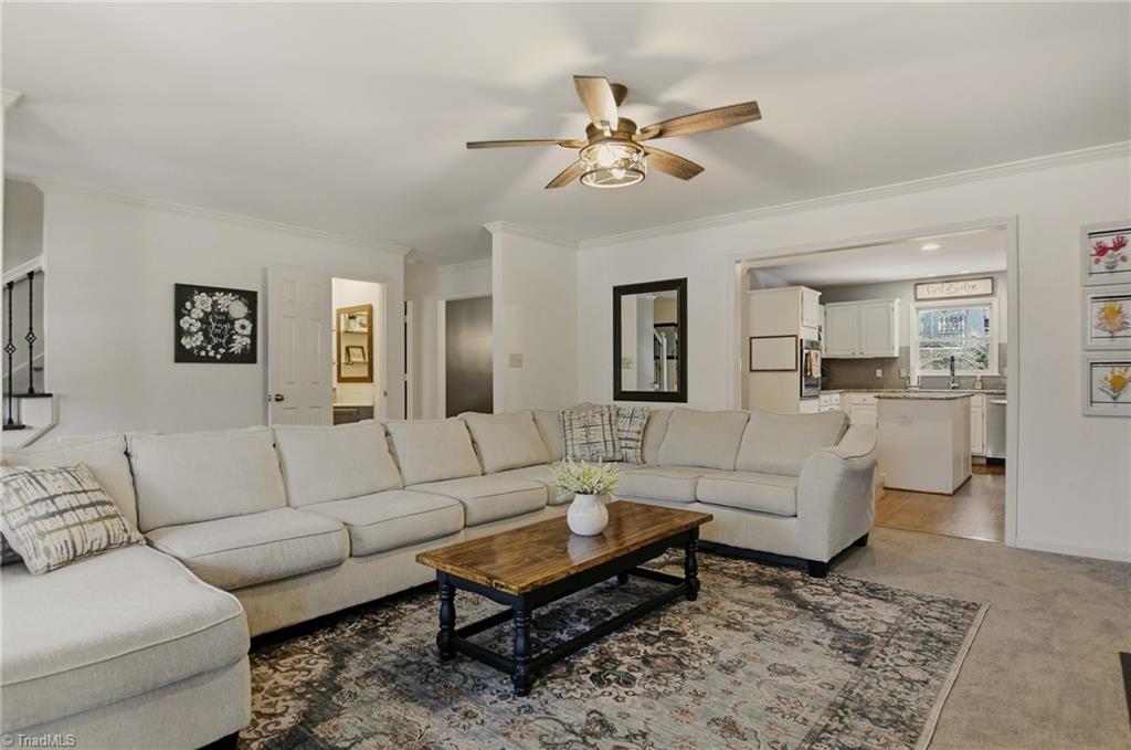 317 Canterbury Road High Point, NC 27262 - Photo 8 of 32