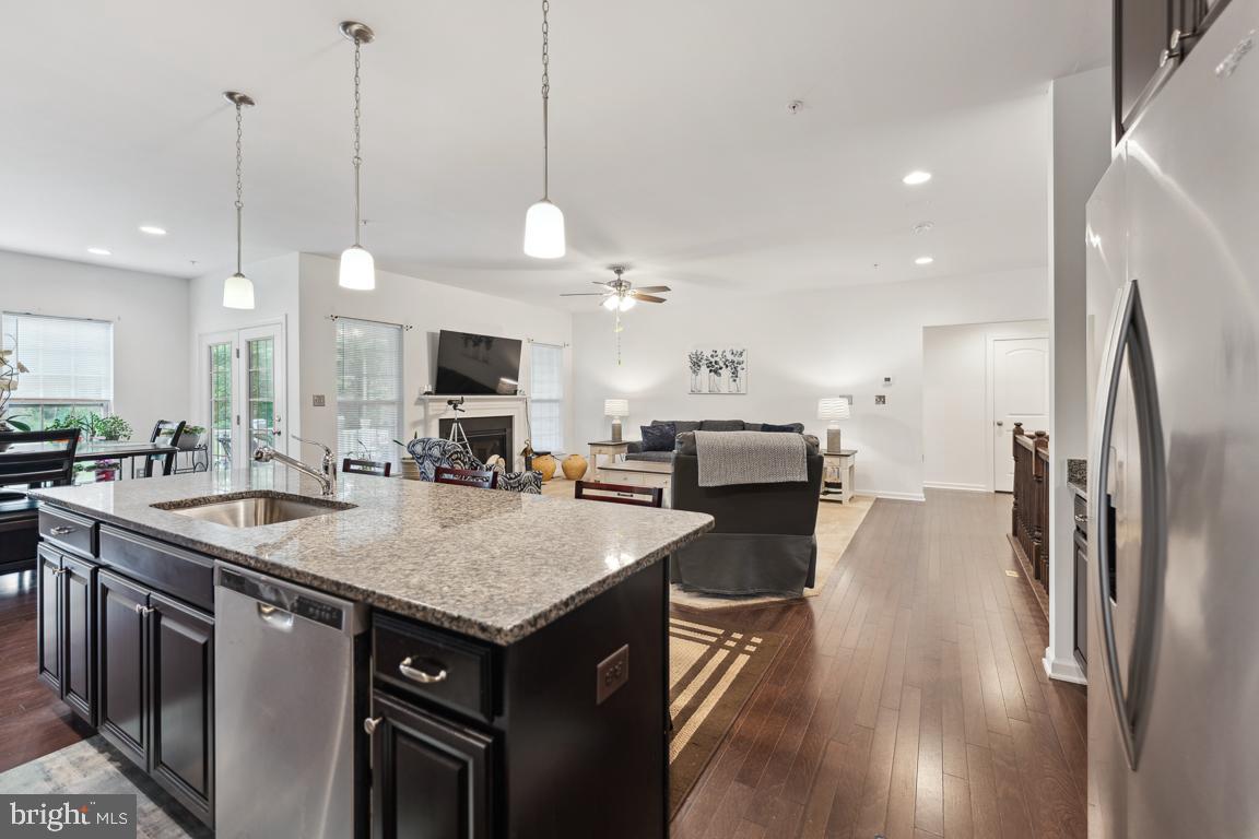 12606 Broughton Bluff Brandywine, MD 20613 - Photo 17 of 55 Dishwasher and large deep sink in island