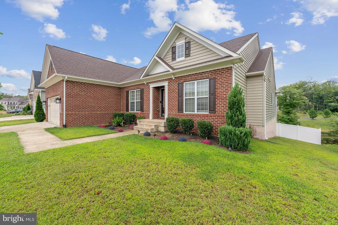 12606 Broughton Bluff Brandywine, MD 20613 - Photo 2 of 55 Side yard
