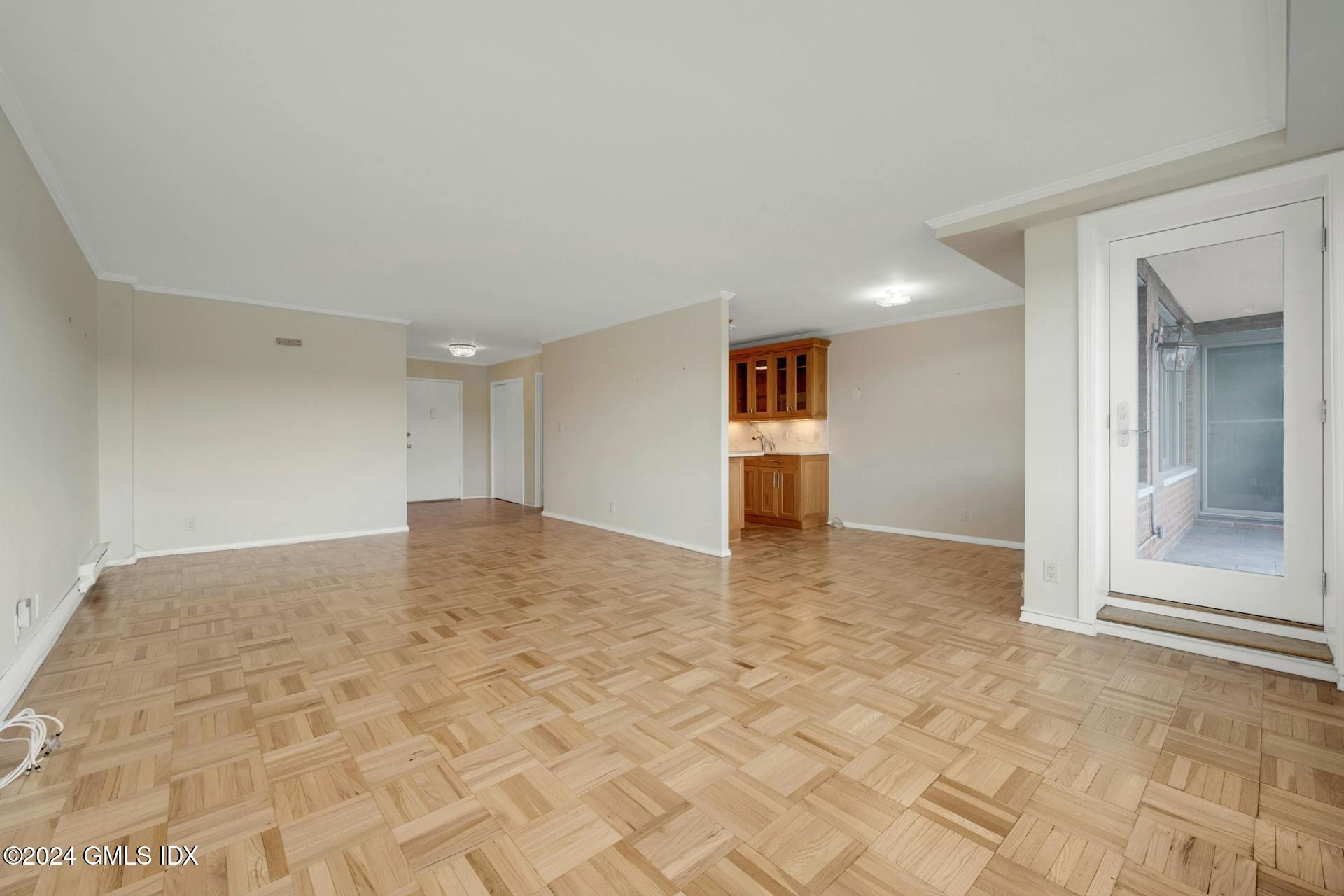 630 Steamboat Road, Unit 2B Greenwich, CT 06830 - Photo 13 of 35 012-475093-MTZ_1901_13794198