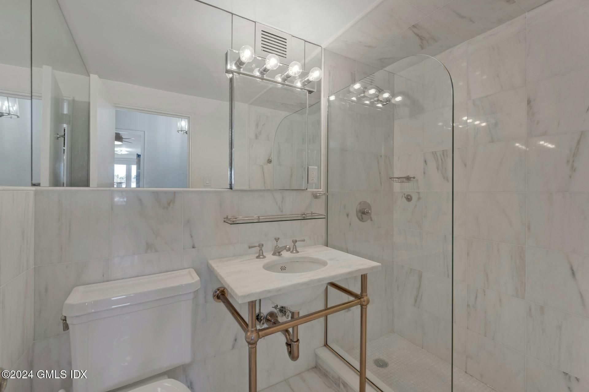 630 Steamboat Road, Unit 2B Greenwich, CT 06830 - Photo 18 of 35 019-475093-MTZ_1936_13794207