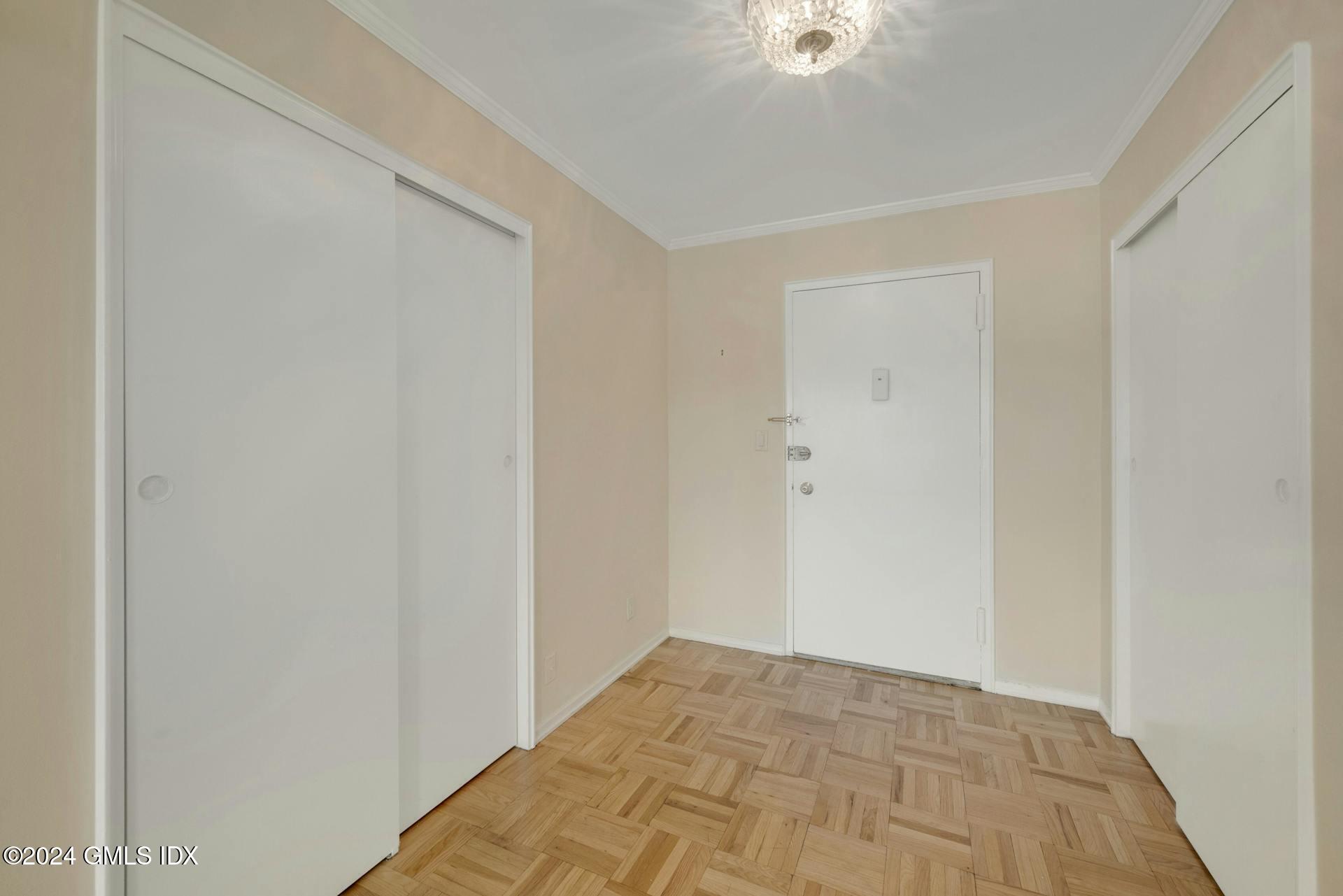 630 Steamboat Road, Unit 2B Greenwich, CT 06830 - Photo 19 of 35 017-475093-MTZ_1926_13794204