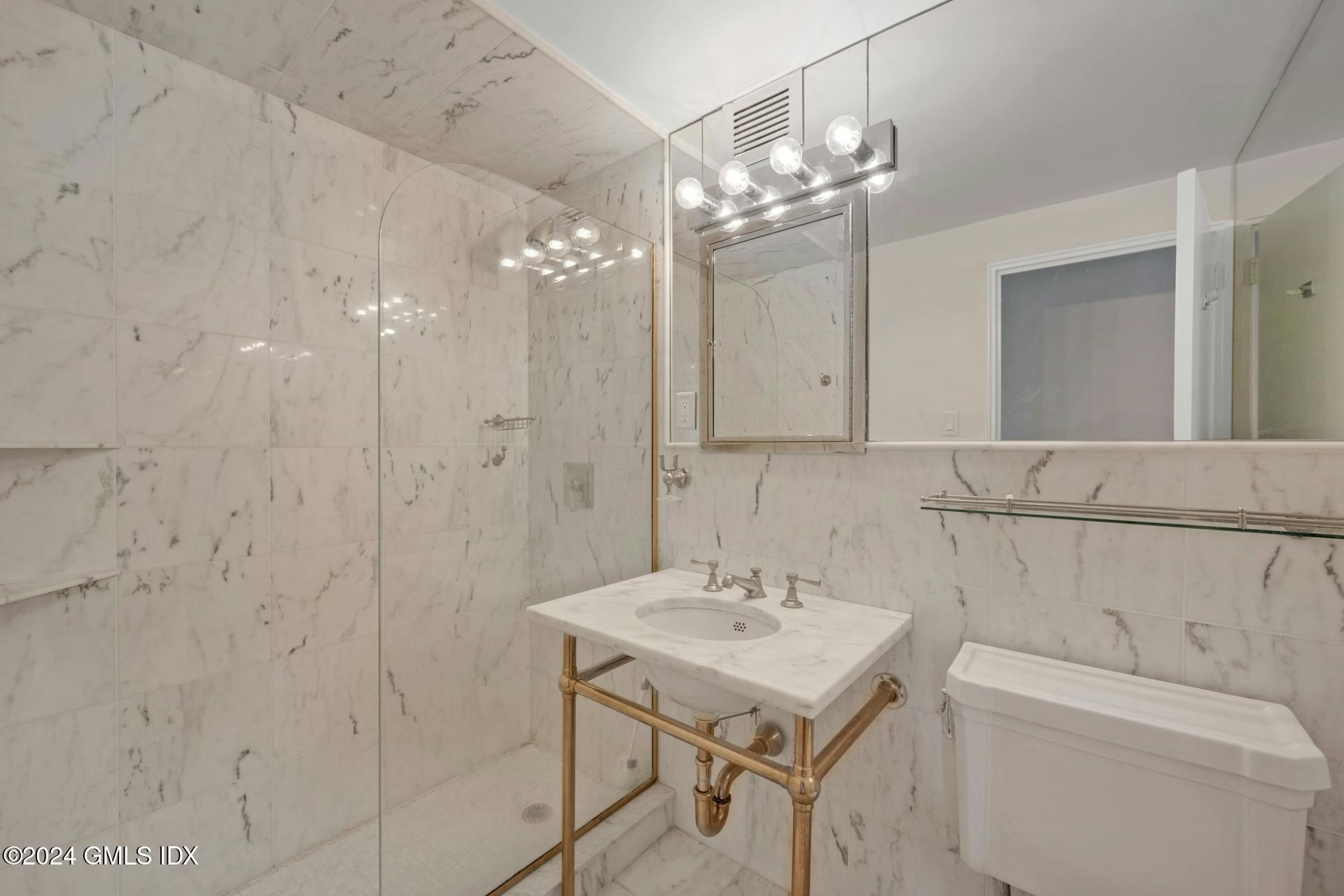 630 Steamboat Road, Unit 2B Greenwich, CT 06830 - Photo 23 of 35 016-475093-MTZ_1921_13794203