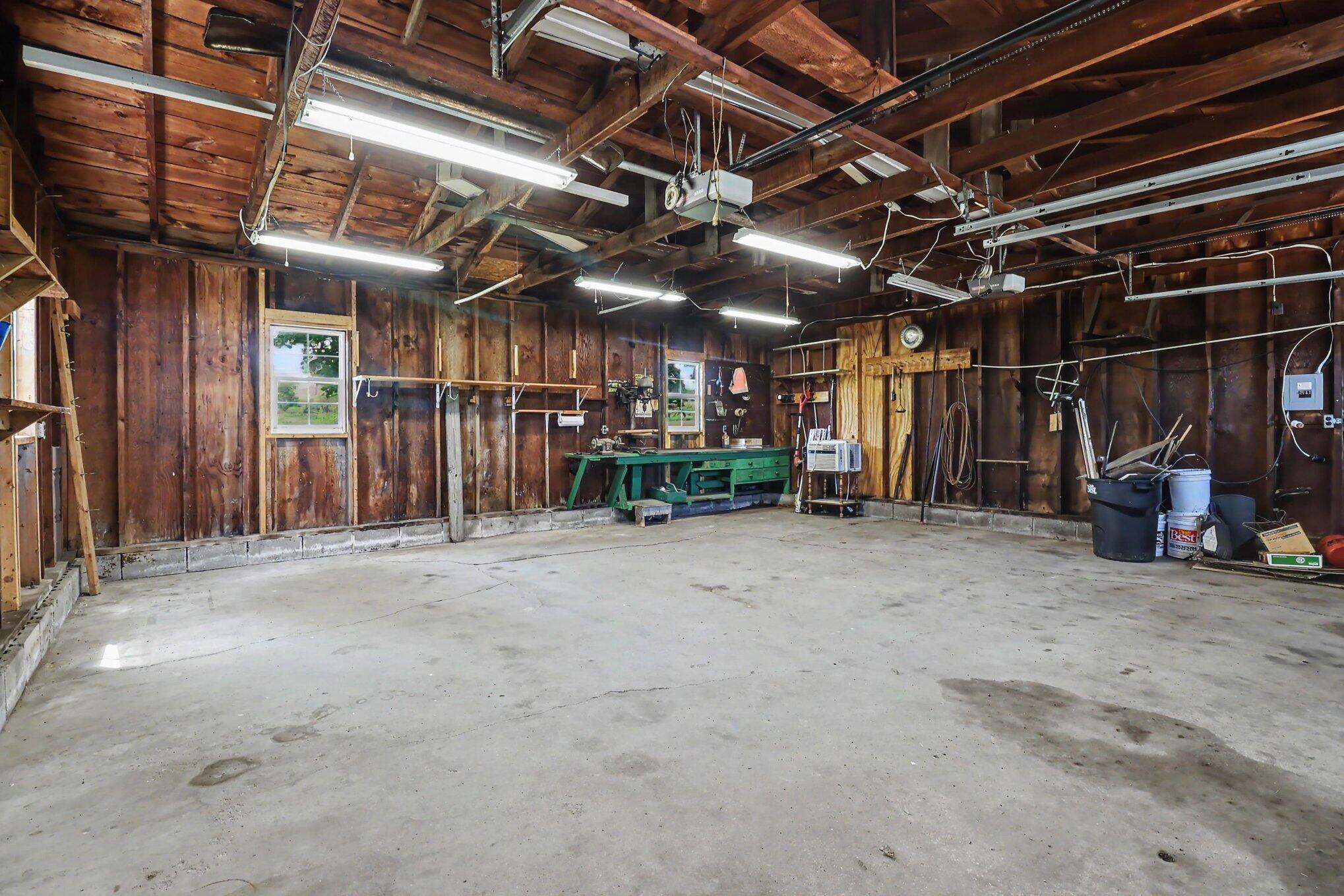 4559 South Maple Island Road Hesperia, MI 49421 - Photo 34 of 40 2 Stall Garage