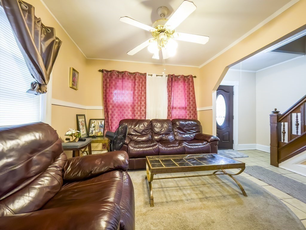 24 Cleveland Street Springfield, MA 01104 - Photo 5 of 19