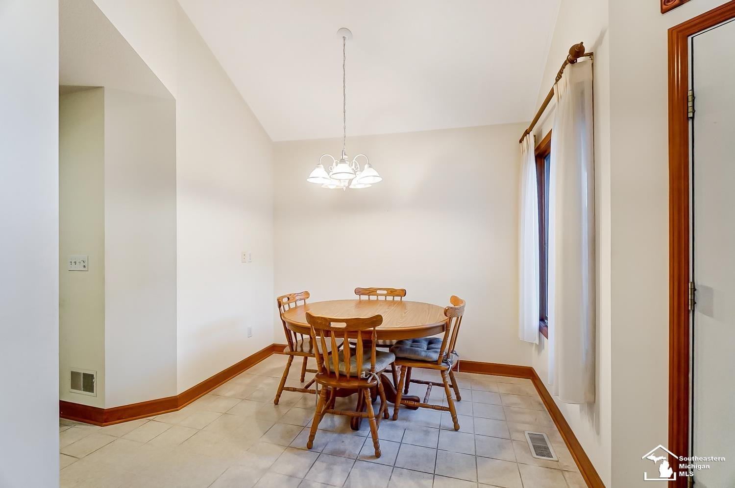 5840 East Dunbar Road, Unit 33 Monroe, MI 48161 - Photo 15 of 40