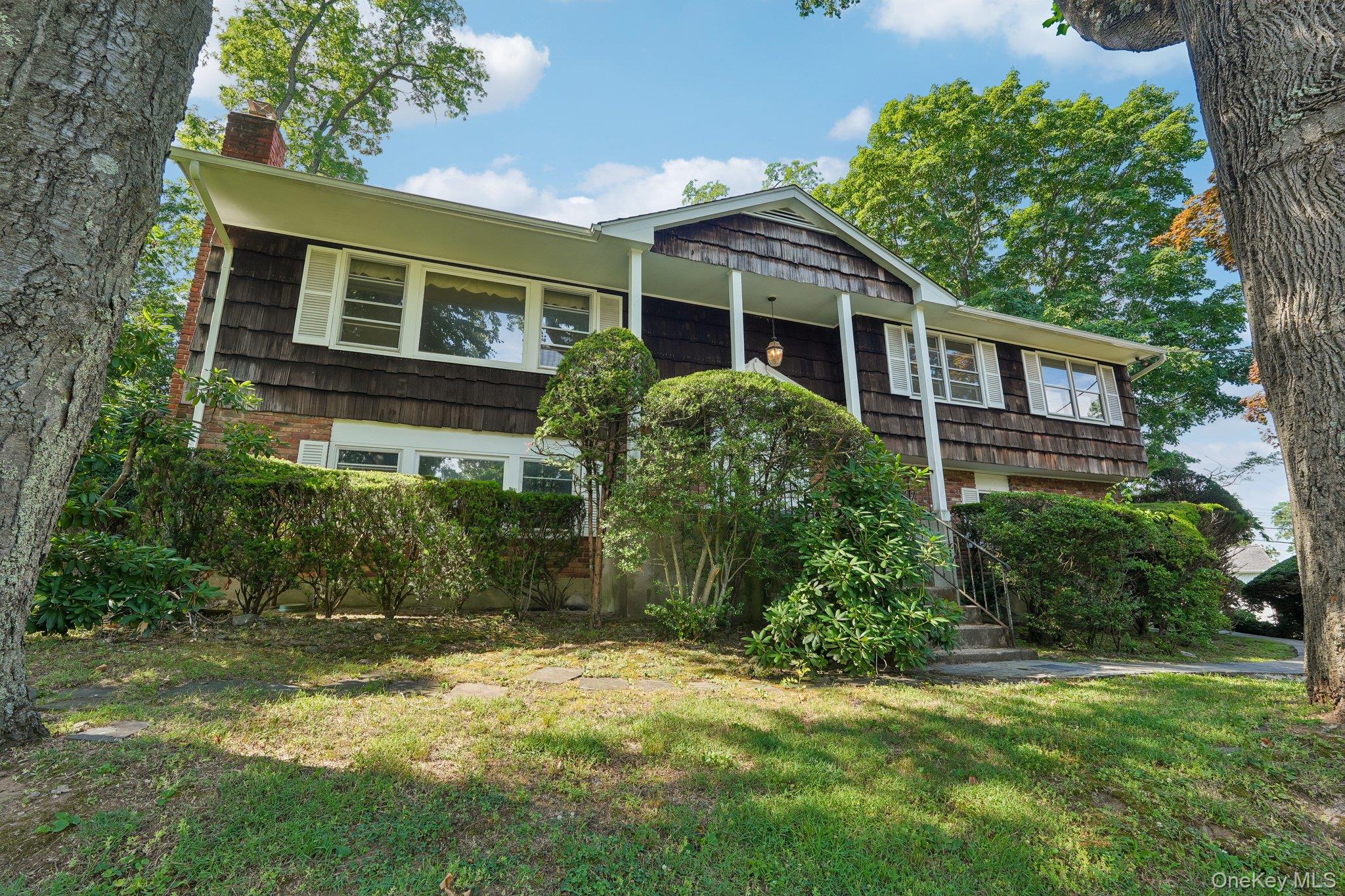 234 Duxbury Road Purchase, NY 10577 - Photo 2 of 29