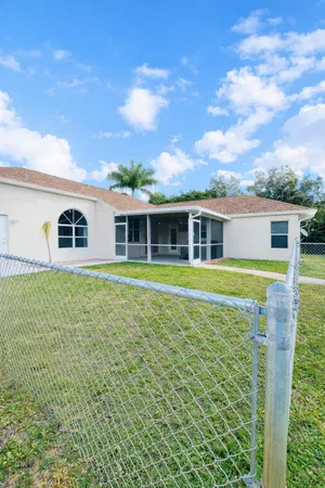 $4,500 | 13218 86th Road North, West Palm Beach, FL 33412