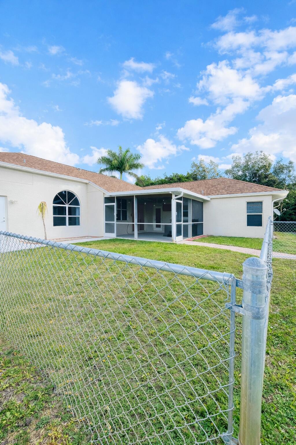 13218 86th Road North West Palm Beach, FL 33412 - Photo 36 of 40 small fenced area
