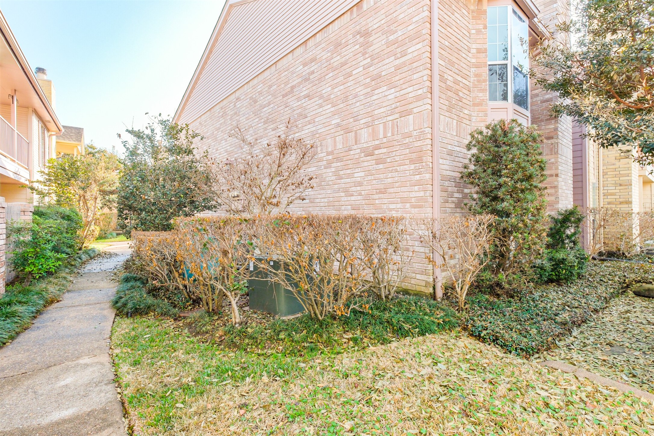 3100 Jeanetta Street, Unit 1305 Houston, TX 77063 - Photo 18 of 21 a view of back yard of the house