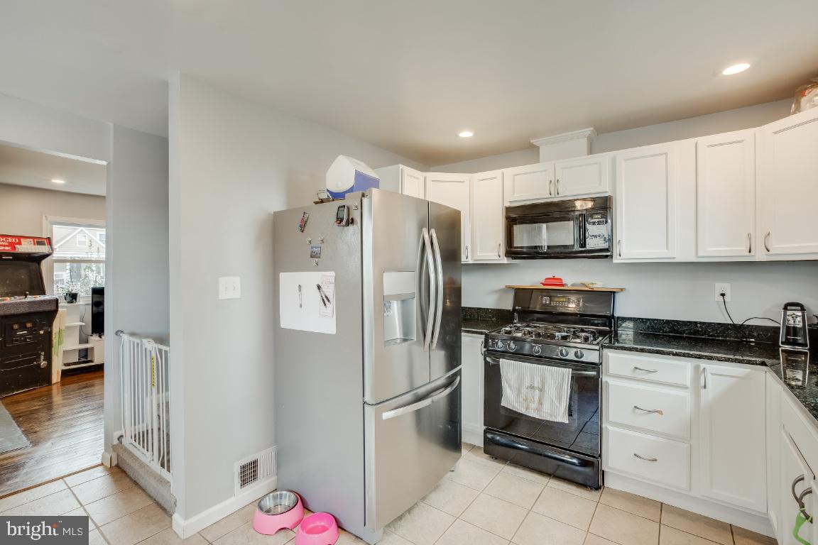 7753 Garrison Road Hyattsville, MD 20784 - Photo 11 of 34 Gallery Image 11