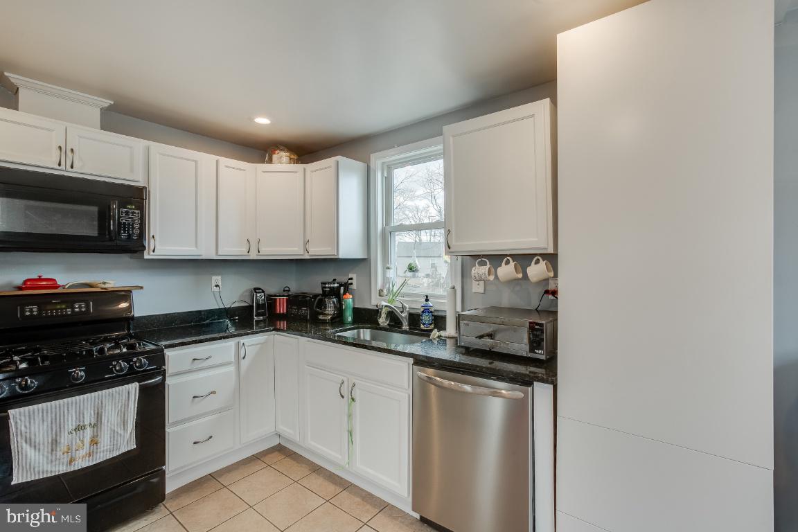 7753 Garrison Road Hyattsville, MD 20784 - Photo 12 of 34 Gallery Image 12