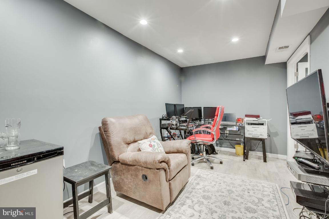 7753 Garrison Road Hyattsville, MD 20784 - Photo 24 of 34 Gallery Image 24
