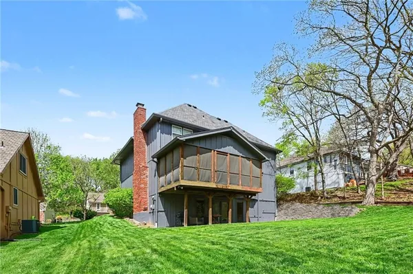 $415,000 | 5119 Northwest 58 Terrace, Kansas City, MO 64151