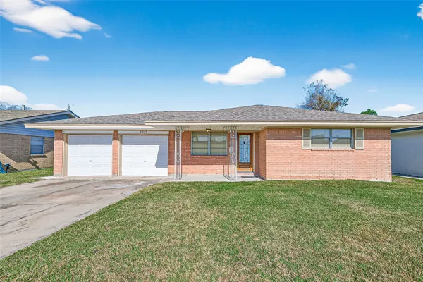 $1,675 | 2607 Penfield Drive, Pasadena, TX 77506