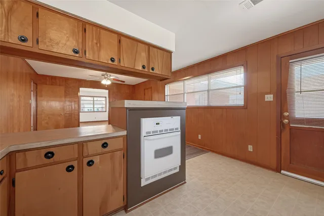 $1,725 | 2607 Penfield Drive, Pasadena, TX 77506