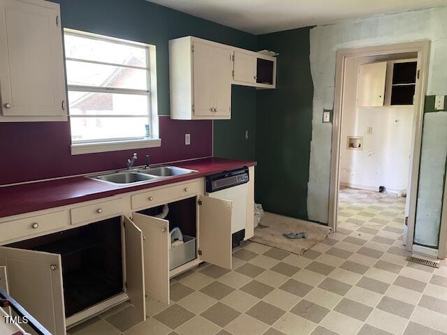 601 Crestview Drive Durham, NC 27712 - Photo 3 of 14 IMG_0386