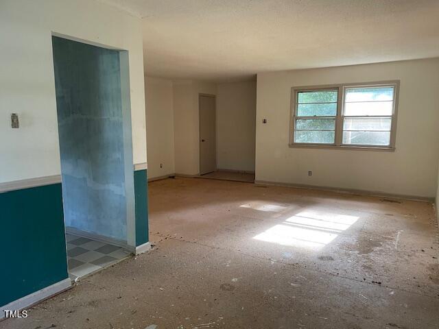 601 Crestview Drive Durham, NC 27712 - Photo 5 of 14 IMG_0388