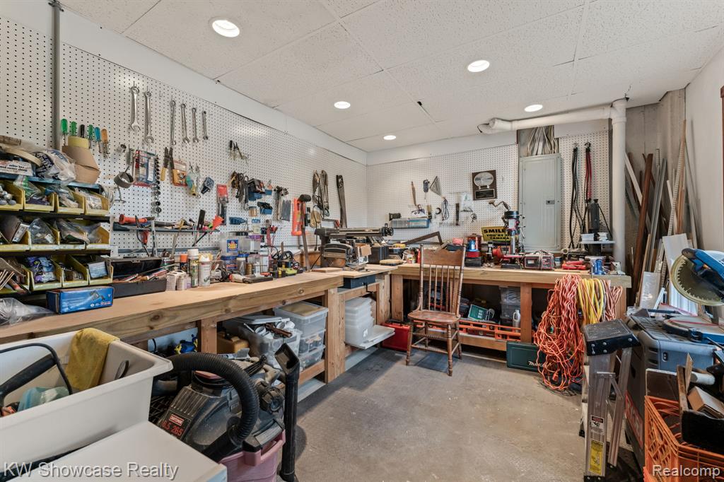 6476 Andersonville Road Waterford, MI 48346 - Photo 49 of 55
