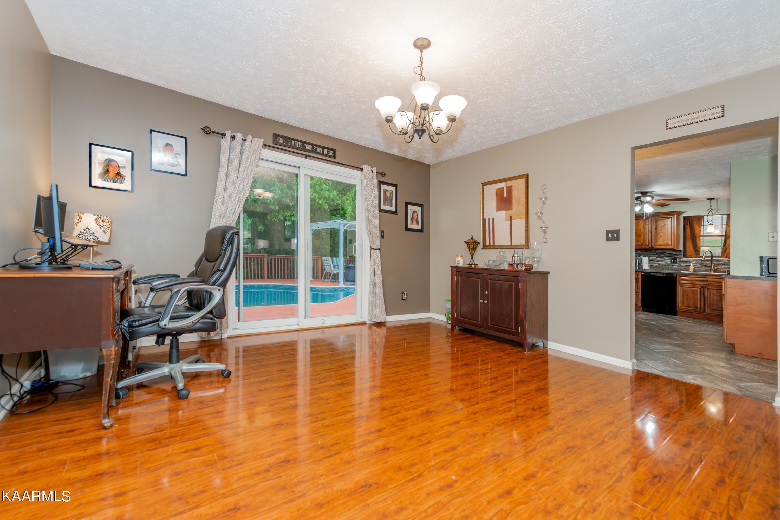 5001 Stewart Ridge Road Knoxville, TN 37938 - Photo 3 of 25 living room 2