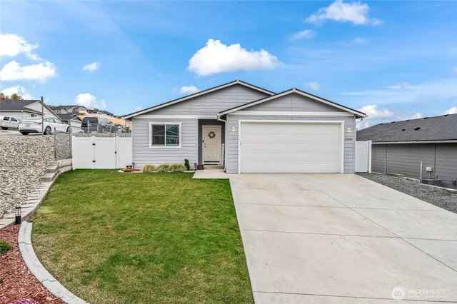 $460,000 | 2205 Southeast Marlette Road, East Wenatchee, WA 98802