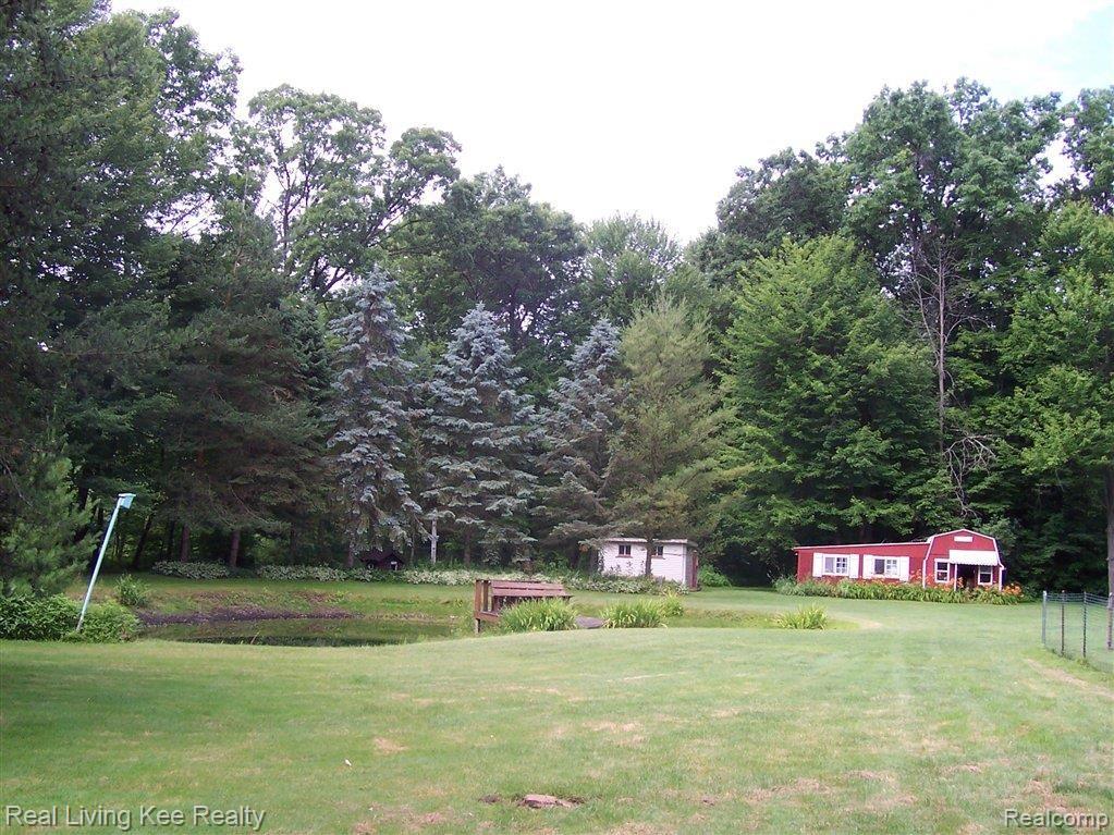 8440 Marsh Road Algonac, MI 48001 - Photo 4 of 21 pics 007.jpg