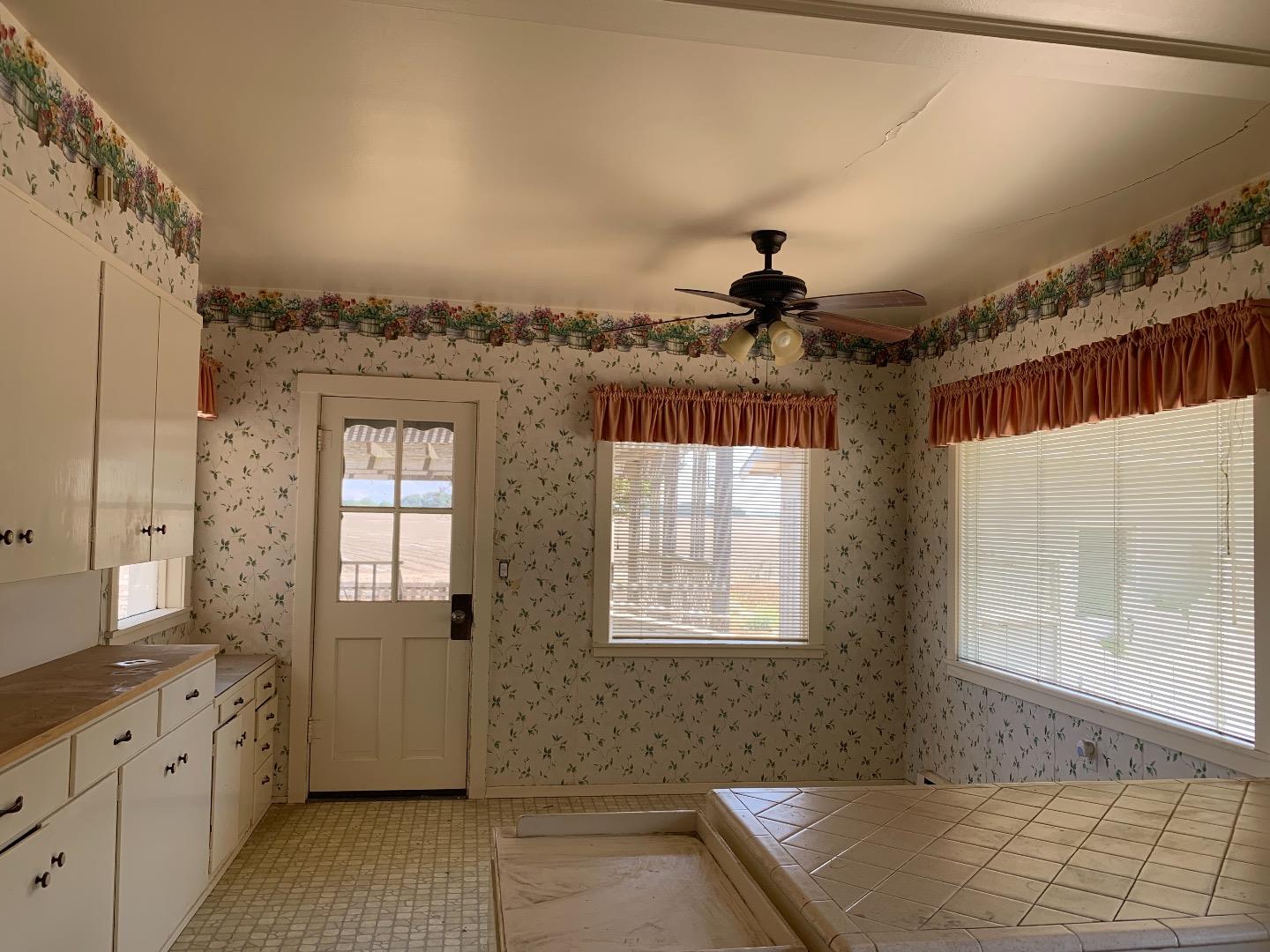 35495 Fort Romie Road Soledad, CA 93960 - Photo 2 of 9 Gallery Image 2