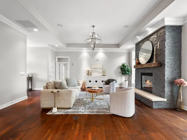 $699,900 | 335 Ephron Court, Huntertown, IN 46748