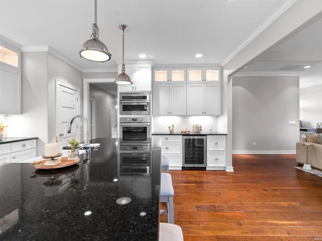 $699,900 | 335 Ephron Court, Huntertown, IN 46748