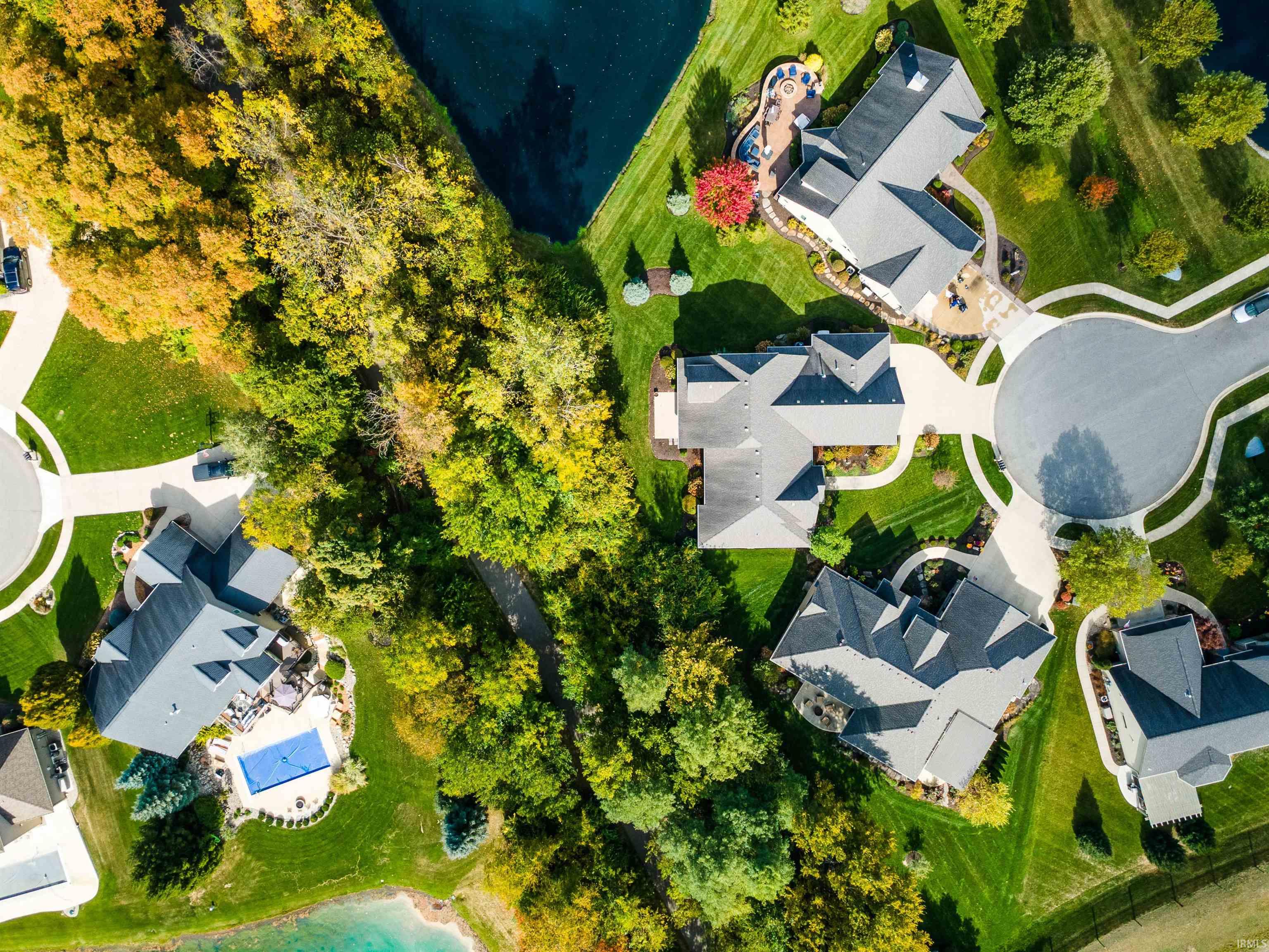 335 Ephron Court Huntertown, IN 46748 - Photo 6 of 36