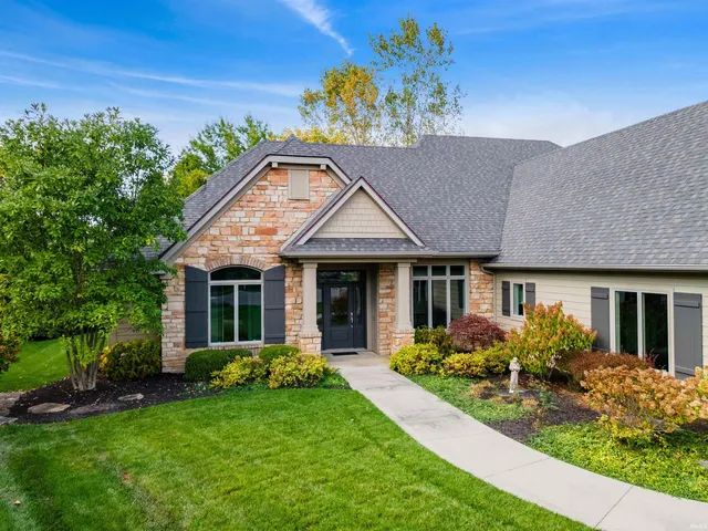 $699,900 | 335 Ephron Court, Huntertown, IN 46748