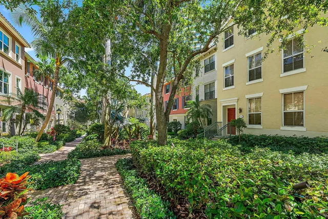 $6,200 | 696 Fern Street, West Palm Beach, FL 33401