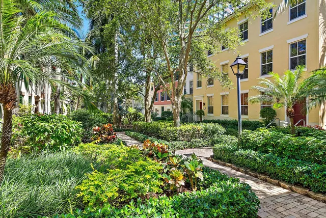 $6,200 | 696 Fern Street, West Palm Beach, FL 33401