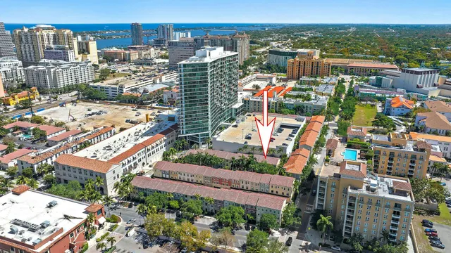 $6,200 | 696 Fern Street, West Palm Beach, FL 33401