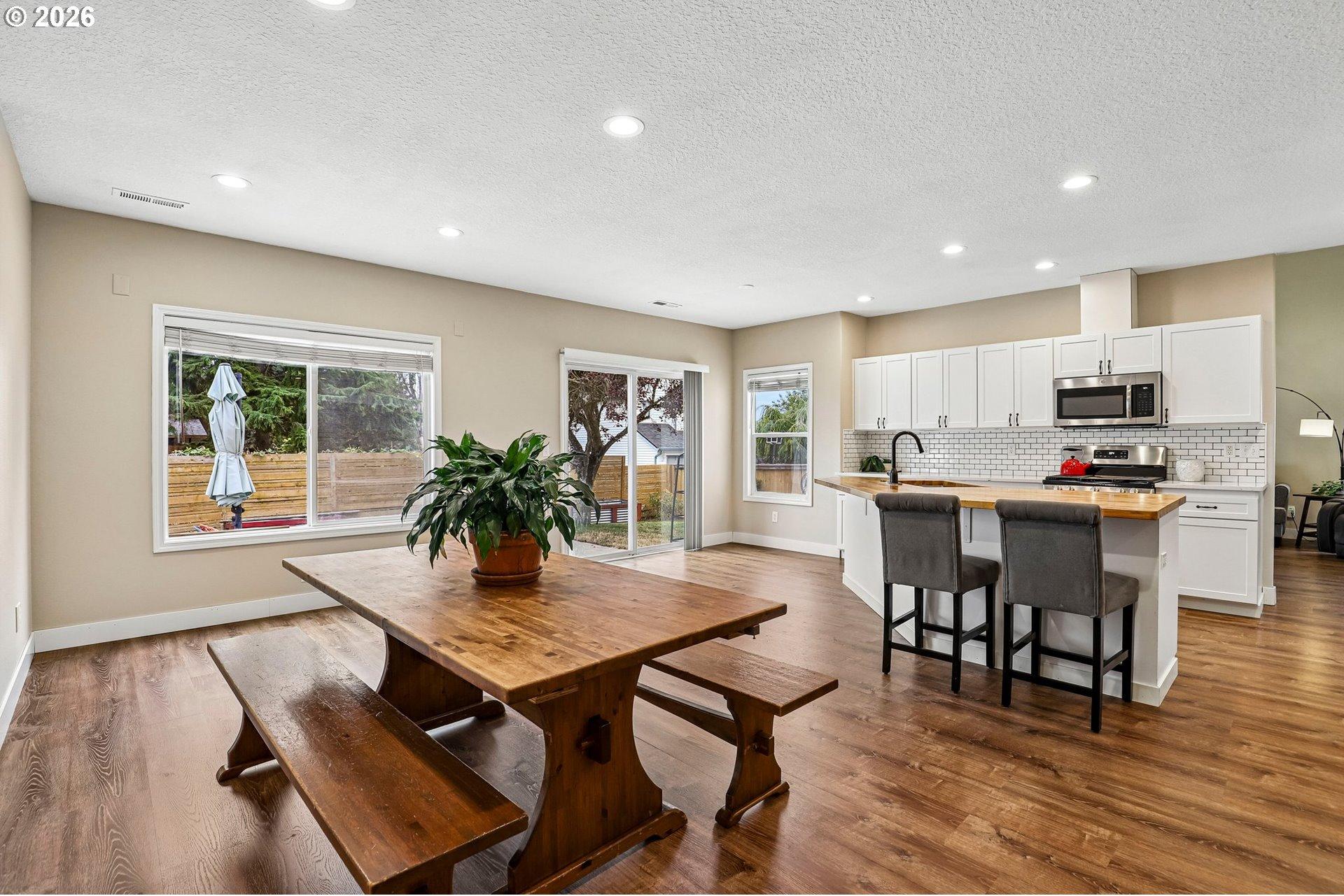 2608 Northeast 164th Avenue Vancouver, WA 98684 - Photo 6 of 33 Gallery Image 6